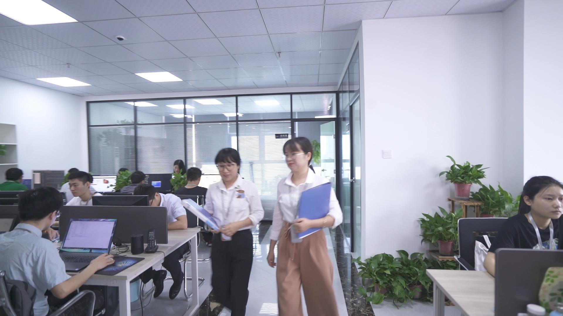 MG冰球突破：18 年深耕，让企业数字化转型少走弯路