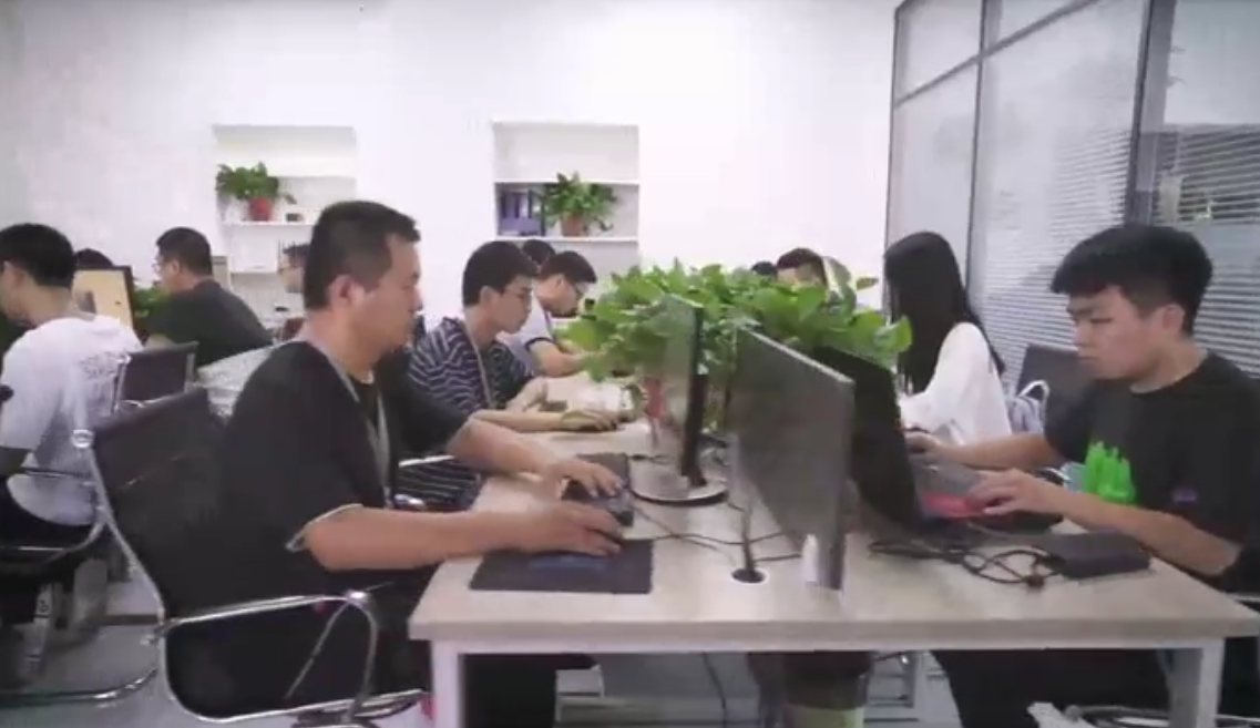 微信小程序如何做好同城本地引流？MG冰球突破小程序开发怎样布局